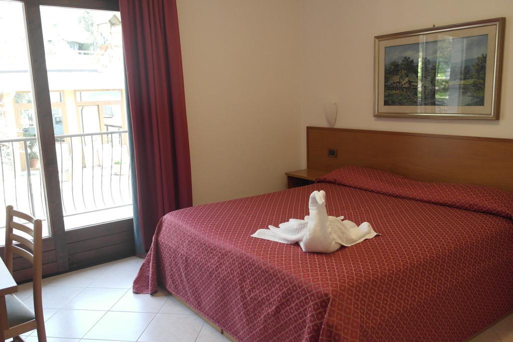 Locanda Bellavista B&B Malcesine Oda fotoğraf
