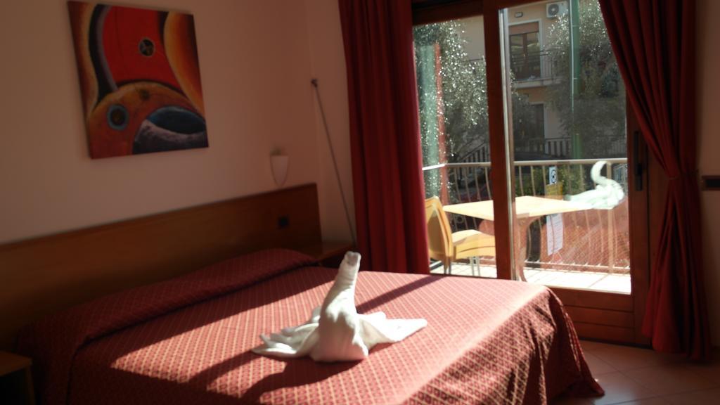 Locanda Bellavista B&B Malcesine Oda fotoğraf